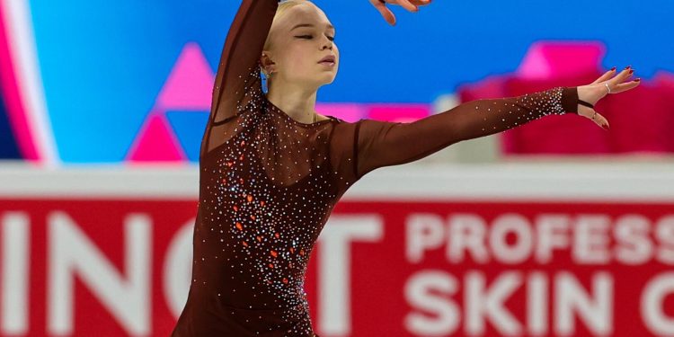 Igaunijas daiļslidotāji dominē Rīgā