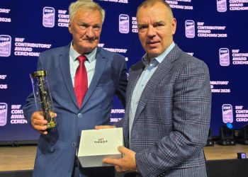Aleksandrs Cicurskis saņem IIHF “Johan Bollue Award”