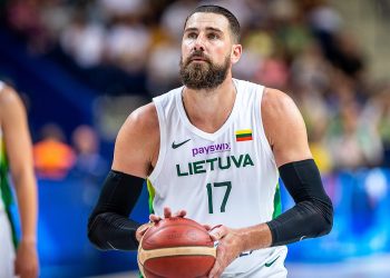 Šams Čaranija: «Nuggets» atbrīvo Jonu Valančūnu, par lietuviešu centru interesējas vairāki NBA klubi
