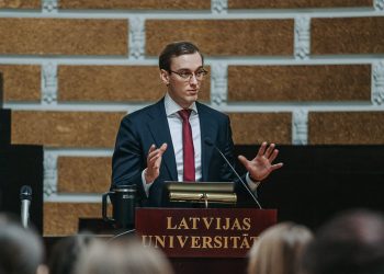 Mācām izmantot MI – bet vai mācām pārbaudīt, ko tas saka?
