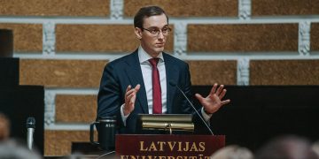 Mācām izmantot MI – bet vai mācām pārbaudīt, ko tas saka?