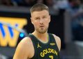 Kristaps Porziņģis pārtrauc klusēšanu par veselību; “Warriors” apstiprina prombūtni uz nenoteiktu laiku